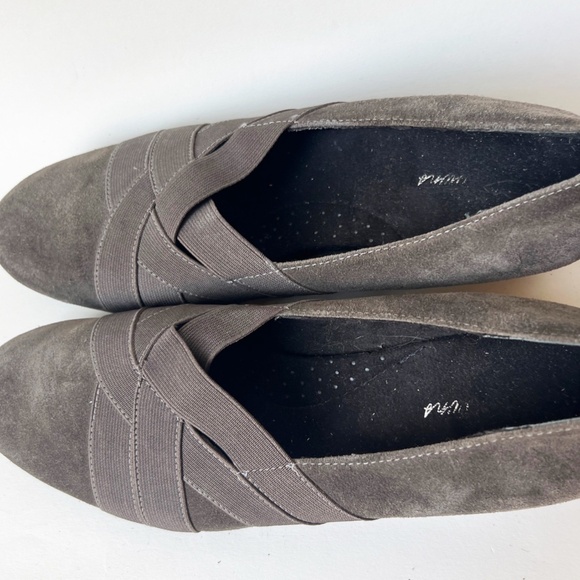 Grey suede wedge shoes Size 9 - Picture 4 of 5